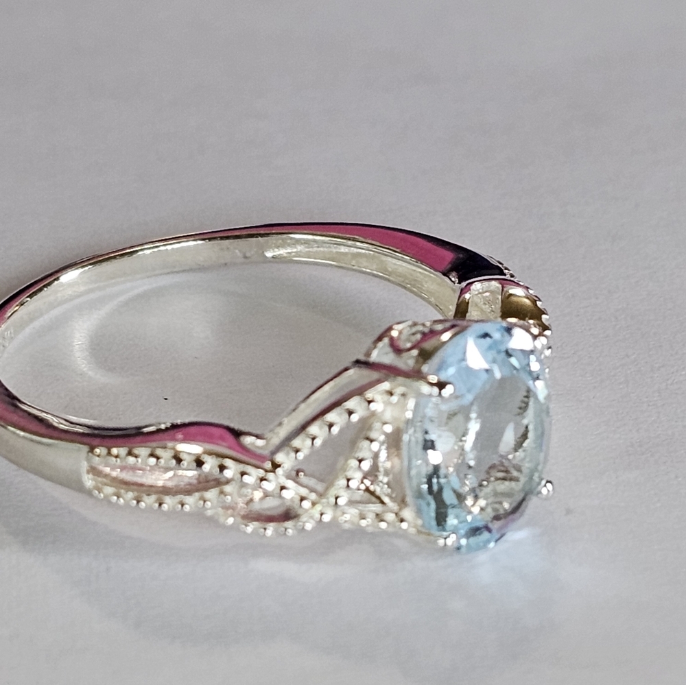 Genuine Sky Blue Topaz 💙 Ring Platinum over Sterling Silver Sz 11! - Picture 7 of 8